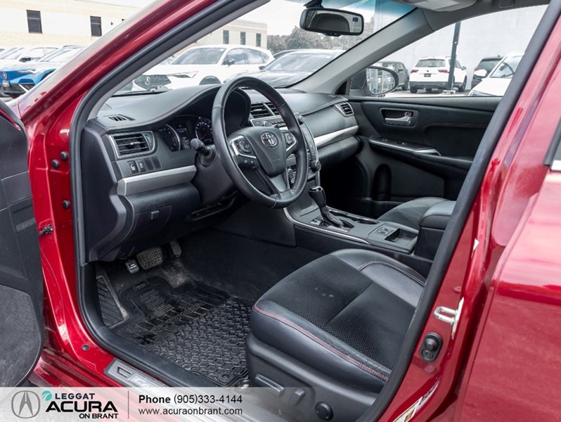 2016 Toyota Camry 4dr Sdn I4 Auto XSE