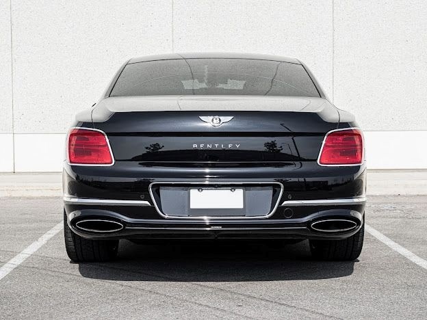 2022 Bentley Flying Spur W12 Sedan