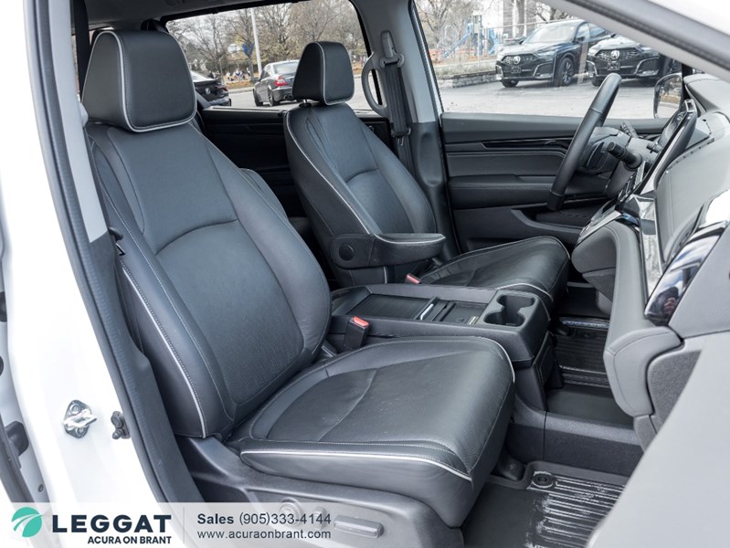 2024 Honda Odyssey Touring Auto