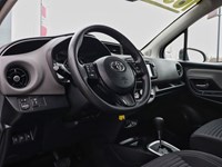 2019 Toyota Yaris 5dr LE Auto