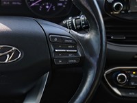 2020 Hyundai Elantra GT Luxury Auto