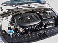 2020 Hyundai Elantra GT Luxury Auto