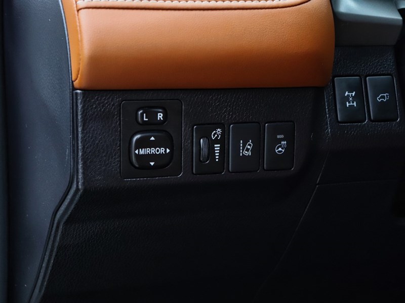 2016 Toyota RAV4 AWD 4dr Limited