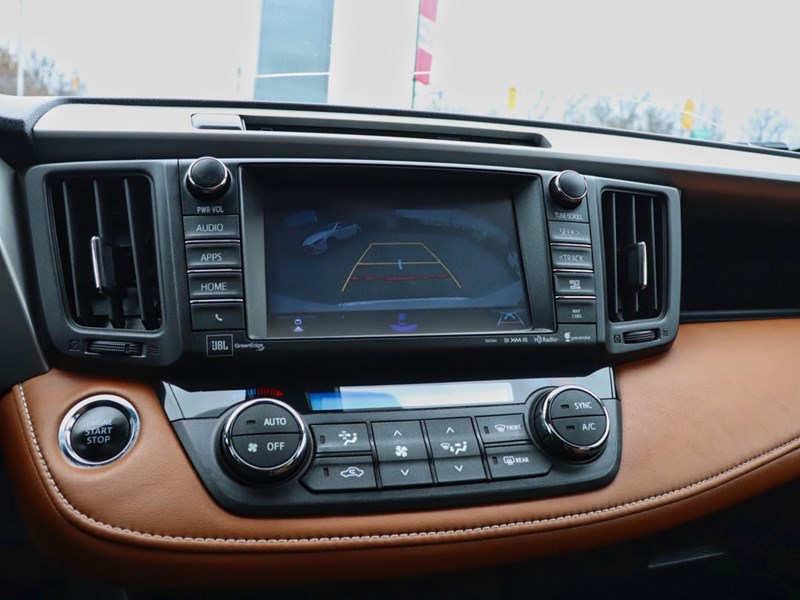 2016 Toyota RAV4 AWD 4dr Limited