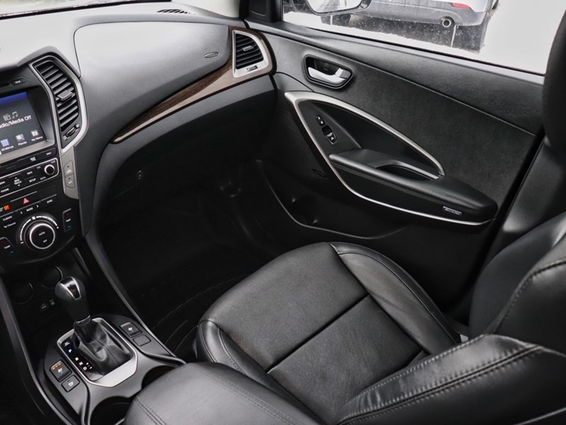 2017 Hyundai Santa Fe Sport AWD 4dr 2.0T Limited