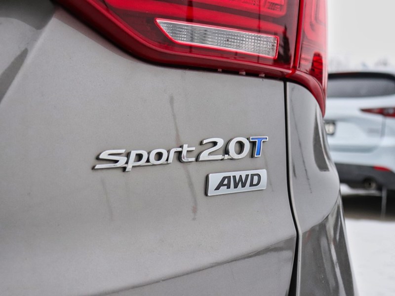 2017 Hyundai Santa Fe Sport AWD 4dr 2.0T Limited
