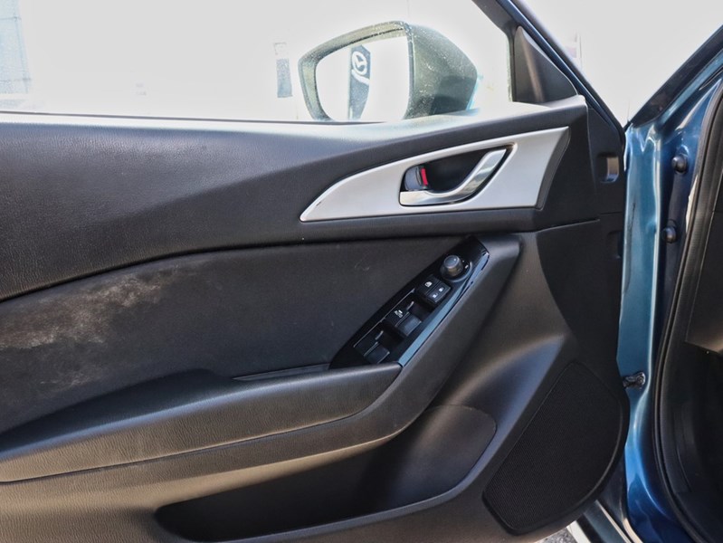 2017 Mazda Mazda3 Sport 4Dr Hb Sport Man GT