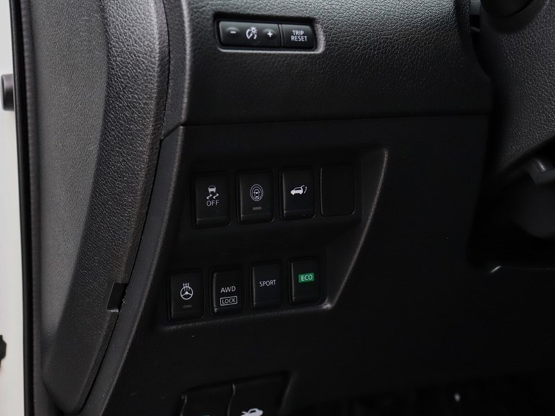 2017 Nissan Rogue AWD 4dr SL Platinum