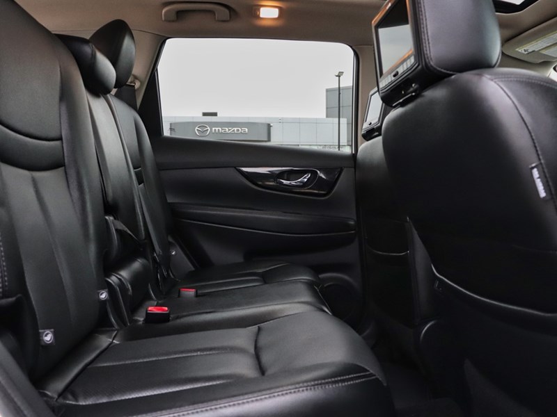 2017 Nissan Rogue AWD 4dr SL Platinum