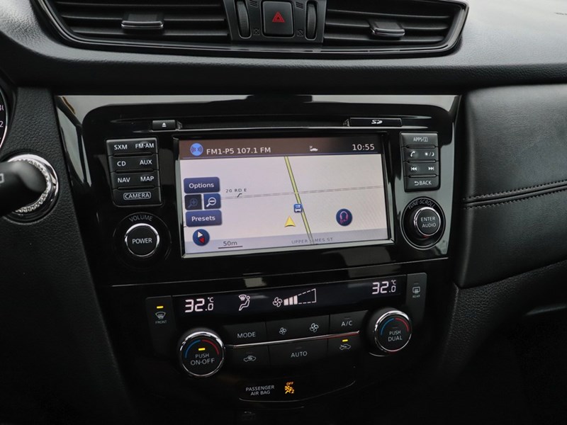 2017 Nissan Rogue AWD 4dr SL Platinum