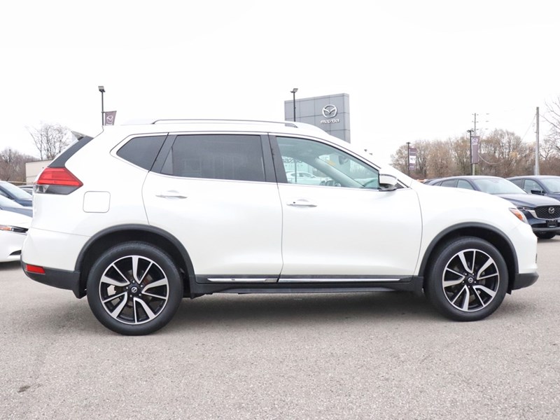 2017 Nissan Rogue AWD 4dr SL Platinum