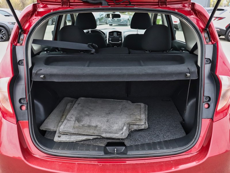 2017 Nissan Versa Note 5dr HB Auto 1.6 SV