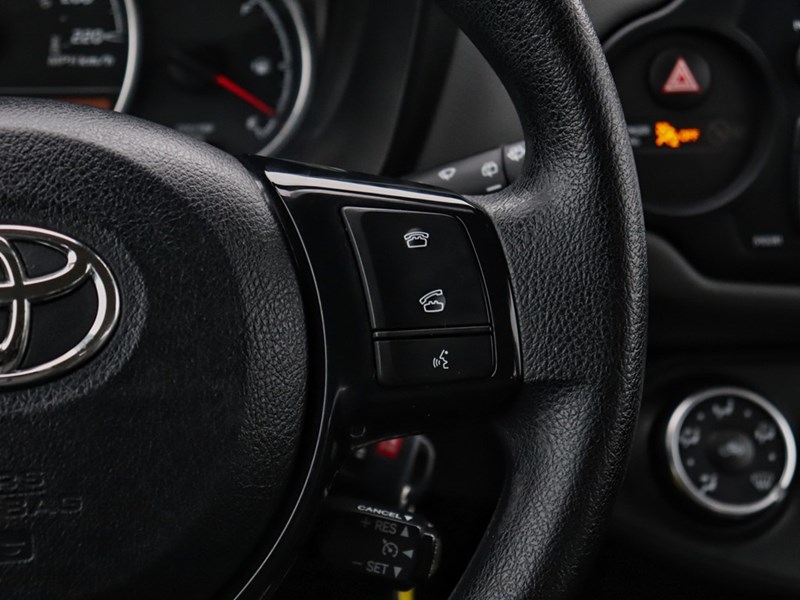 2019 Toyota Yaris 5dr LE Auto