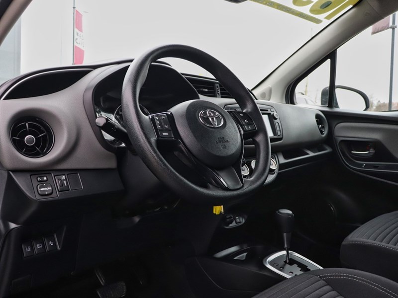 2019 Toyota Yaris 5dr LE Auto
