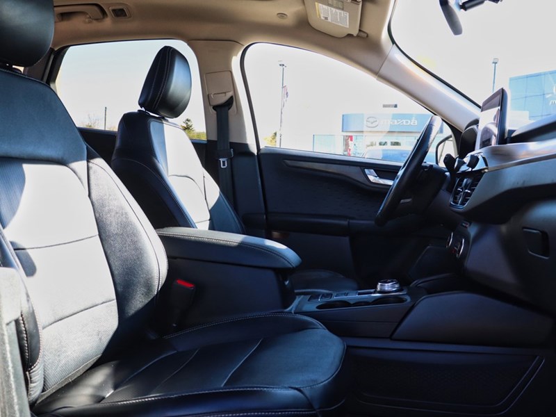 2020 Ford Escape Titanium AWD