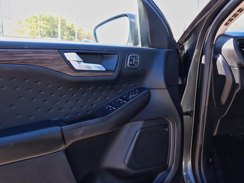 2020 Ford Escape Titanium AWD