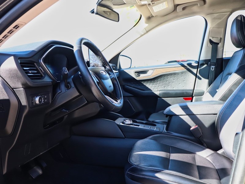 2020 Ford Escape Titanium AWD