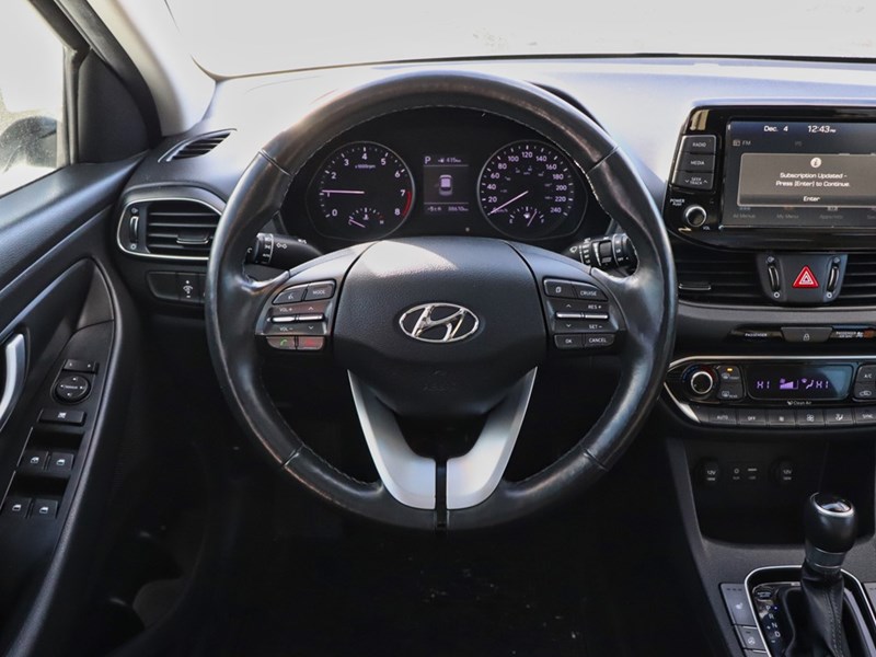 2020 Hyundai Elantra GT Luxury Auto