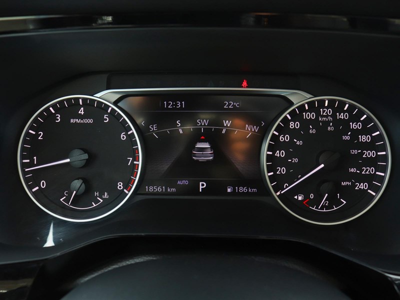 2023 Nissan Pathfinder SL 4WD
