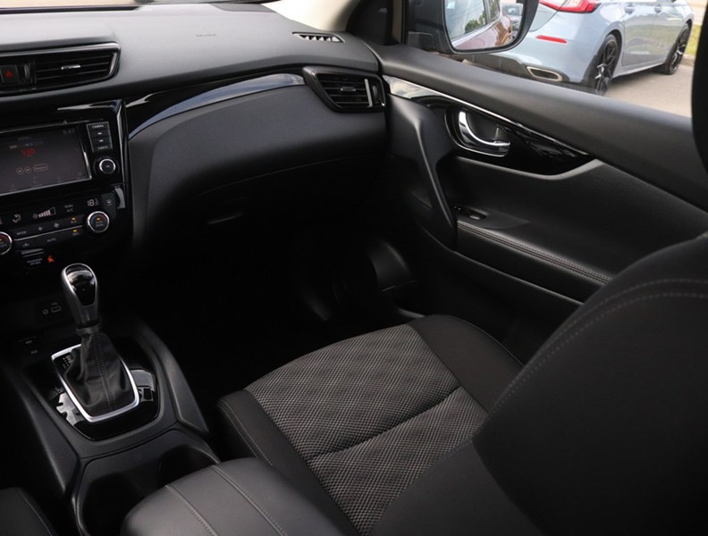 2023 Nissan Qashqai AWD SV CVT
