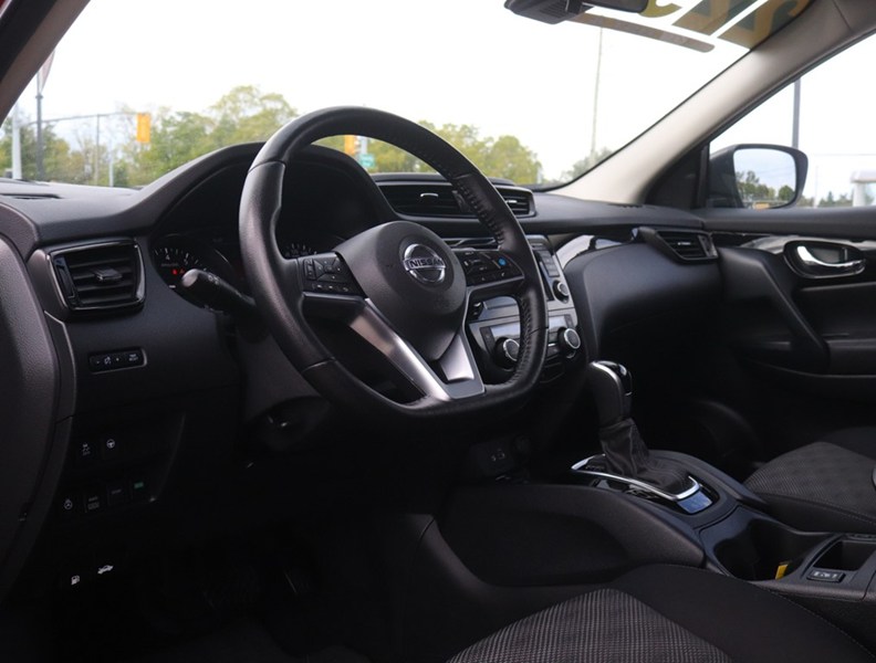 2023 Nissan Qashqai AWD SV CVT