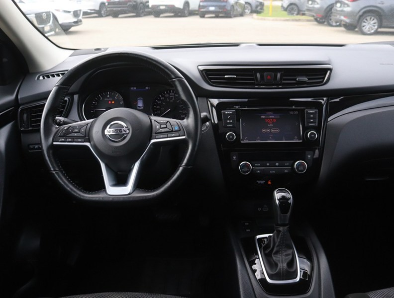 2023 Nissan Qashqai AWD SV CVT