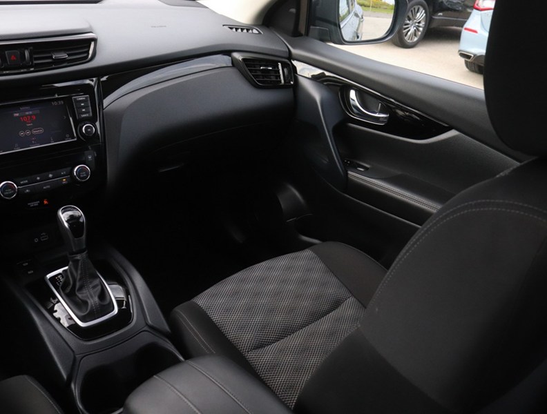 2023 Nissan Qashqai AWD SV CVT