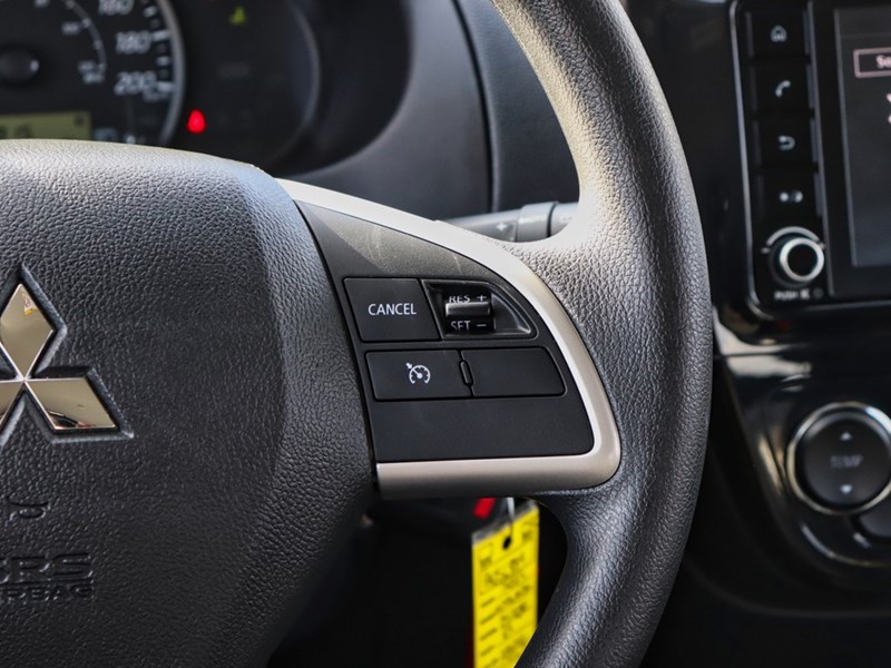 2024 Mitsubishi Mirage ES CVT