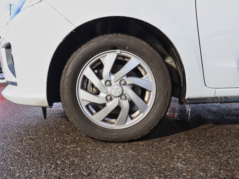 2024 Mitsubishi Mirage ES CVT