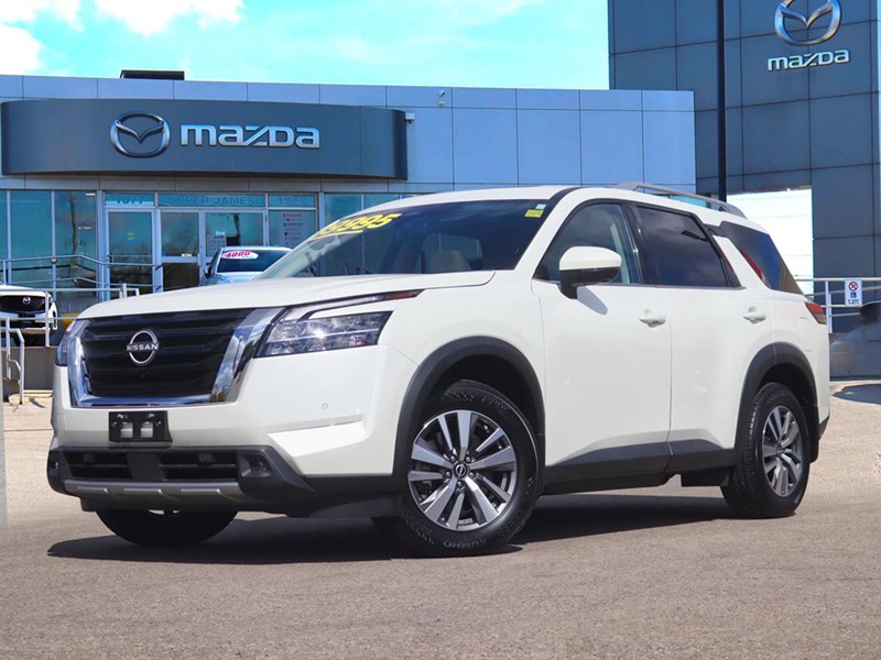 2023 Nissan Pathfinder SL 4WD