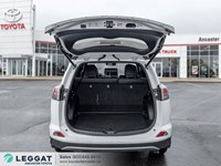 2018 Toyota RAV4 Hybrid AWD Hybrid SE