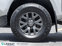 2022 Toyota Tacoma 4X4 Double Cab SR5 Auto