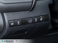 2024 Toyota Camry SE Auto