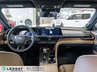 2025 Toyota Crown Signia Limited AWD