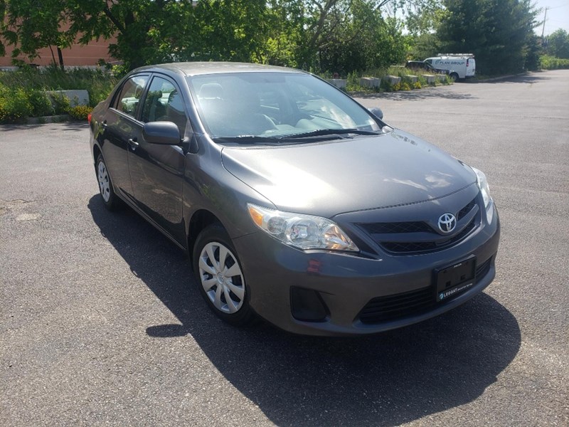 2013 Toyota Corolla 4dr Sdn Auto CE