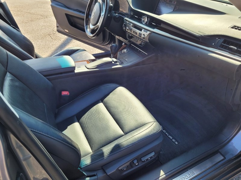 2014 Lexus Es 300H 4Dr Sdn