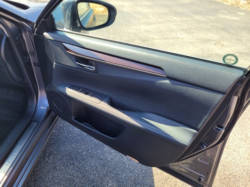 2014 Lexus Es 300H 4Dr Sdn