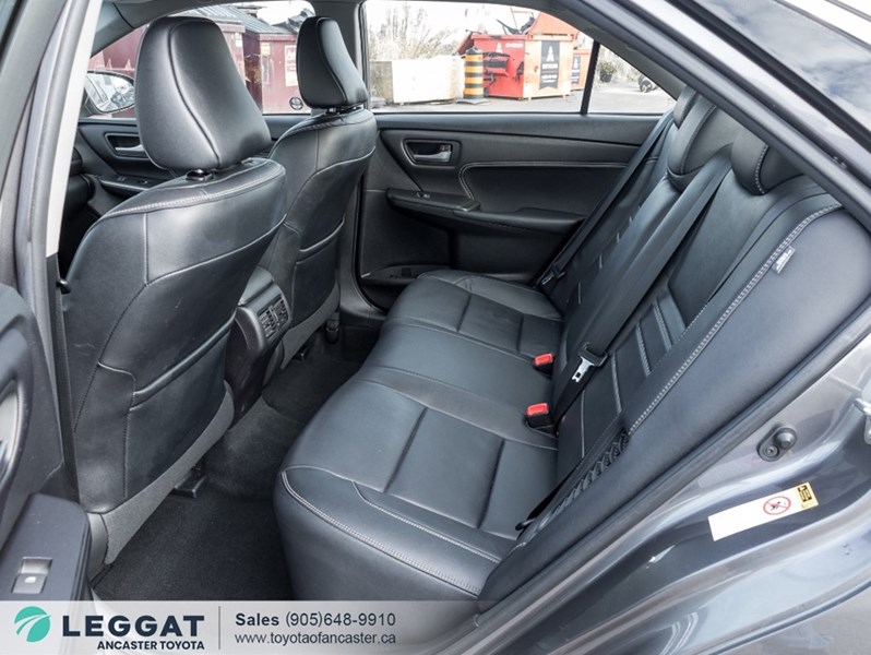 2017 Toyota Camry Hybrid 4dr Sdn XLE