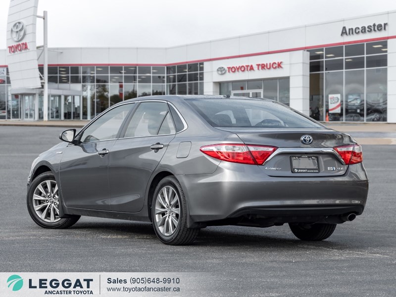 2017 Toyota Camry Hybrid 4dr Sdn XLE