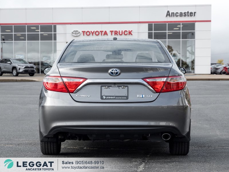 2017 Toyota Camry Hybrid 4dr Sdn XLE