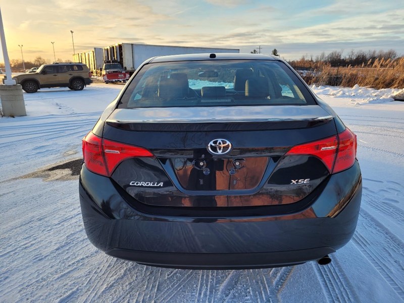 2018 Toyota Corolla SE CVT