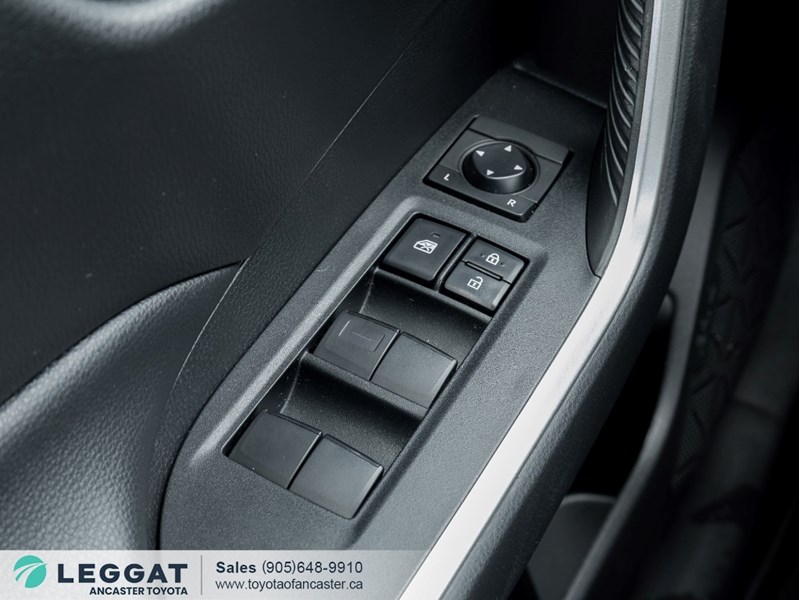 2020 Toyota RAV4 Hybrid Hybrid XLE AWD