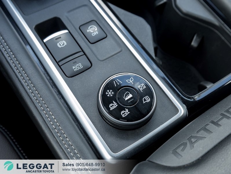 2022 Nissan Pathfinder Platinum 4WD