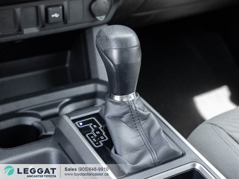 2022 Toyota Tacoma 4X4 Double Cab SR5 Auto