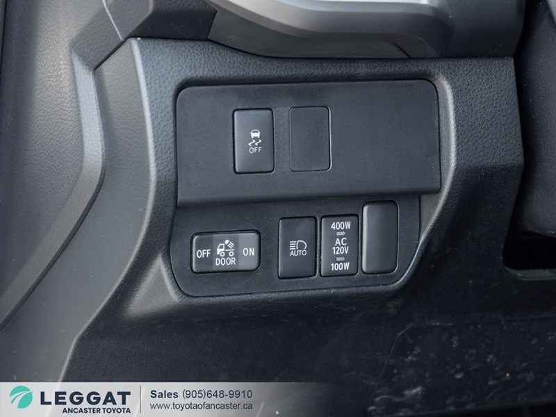 2022 Toyota Tacoma 4X4 Double Cab SR5 Auto