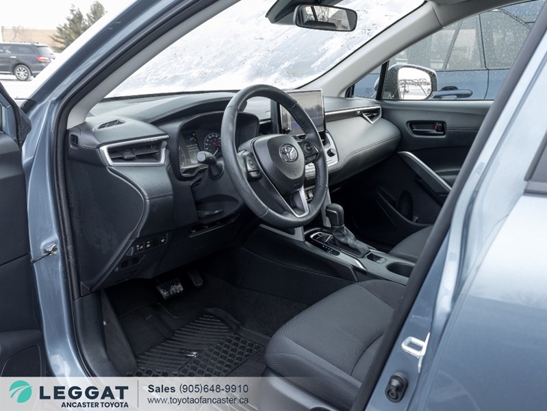 2024 Toyota Corolla Cross LE AWD