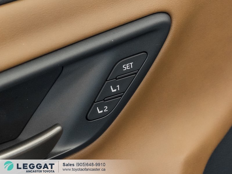 2025 Toyota Crown Signia Limited AWD