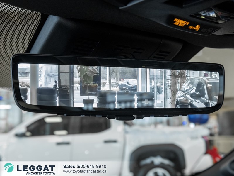 2025 Toyota Crown Signia Limited AWD