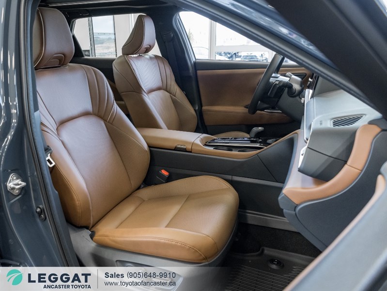 2025 Toyota Crown Signia Limited AWD