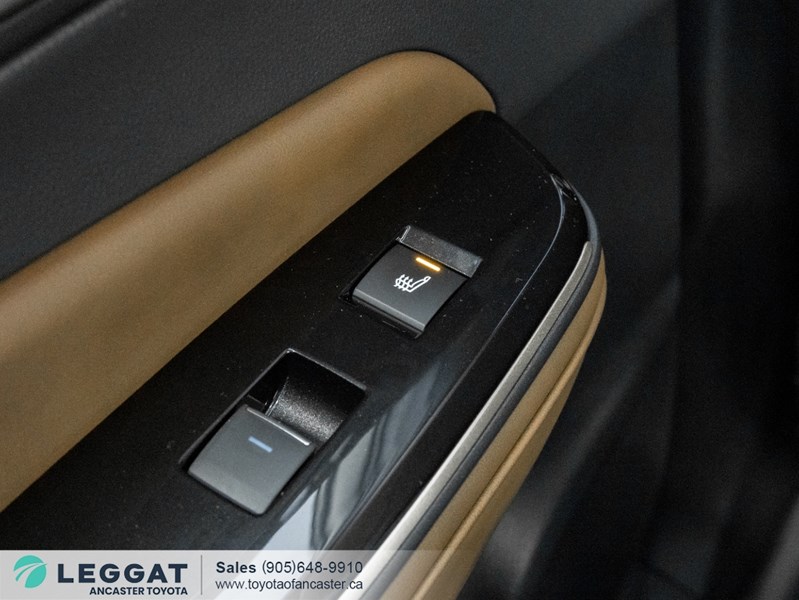 2025 Toyota Crown Signia Limited AWD